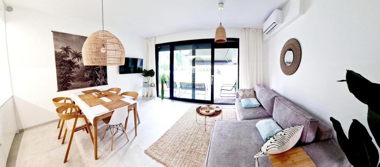 Boho Mare Apartament โปเบียโรโว ภายนอก รูปภาพ